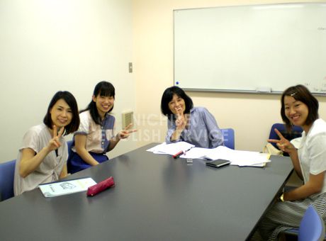 米澤先生のPre Essayクラスは、英文エッセイの書き方を一から丁寧に指導してくれます。