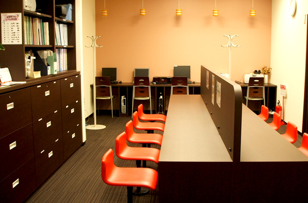 梅田校の自習スペース